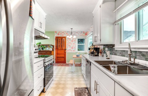 Cottage Grove House | Family-Friendly Cottage Grove Home w/Fireplace!