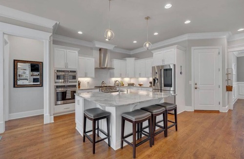 Durham House | Family Fun - Cozy Movie and Game Room - Huge Yard - Pets