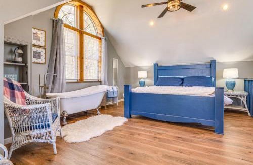 Monticello House | Family Home in Monticello! Water-View Retreat