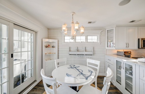 Beach Haven House | Family Home w/5 Decks! Fantasy Island Down Street