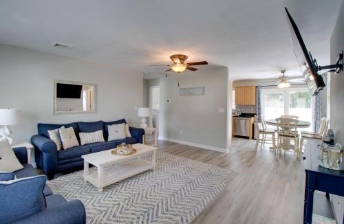 Somers Point House | Family Home w/Pool! 5 Mi to Ocean City Beach