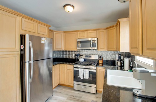 Somers Point House | Family Home w/Pool! 5 Mi to Ocean City Beach