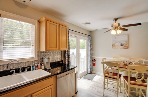 Somers Point House | Family Home w/Pool! 5 Mi to Ocean City Beach