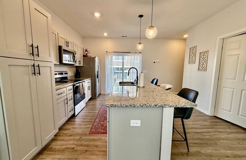 Elkhorn Condo | Family Oasis Close to Gretna Outlet Fun