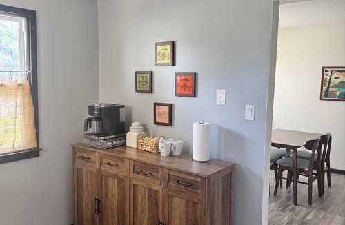 Lovington House | Family & Pet-Friendly Near Downtown DSM