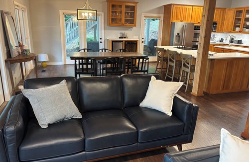 Arley House | Family. Porches. Pets. Smith Lake. "Just Heavenly"