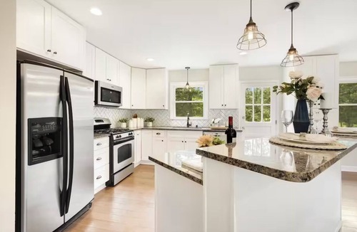 Durham Apartment | Family Retreat - 3-bedroom unit with NEW Pool, WiFi and AC in North Durham