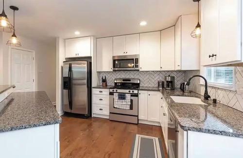 Durham Apartment | Family Retreat - 3-bedroom unit with NEW Pool, WiFi and AC in North Durham