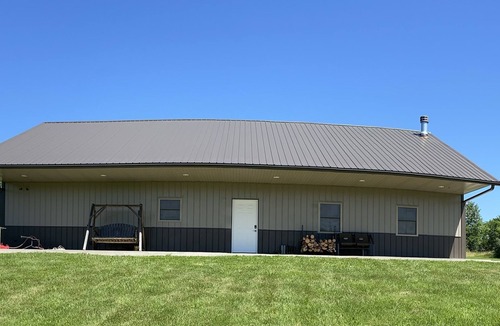 Bethany House | Family Retreat-fishing pond, pool table and double bunks!