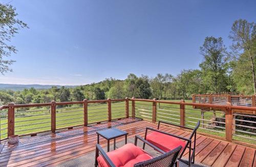 Berryville House | Family Retreat w/Deck Near Appalachian Trail!