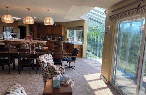 Long Pine House | Family sanctuary among the trees and wildlife, on a ridge above the Pine Creek