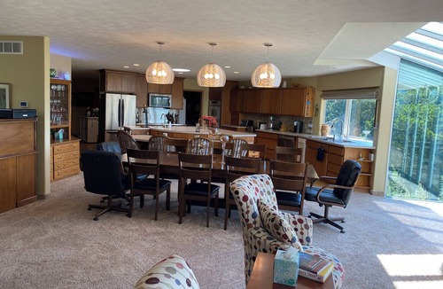 Long Pine House | Family sanctuary among the trees and wildlife, on a ridge above the Pine Creek
