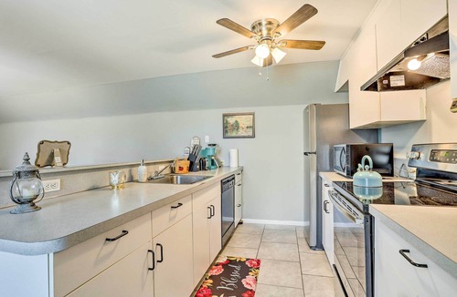 Sewell Apartment | Farmhouse Vacation Rental ~ 21 Mi to Philly!