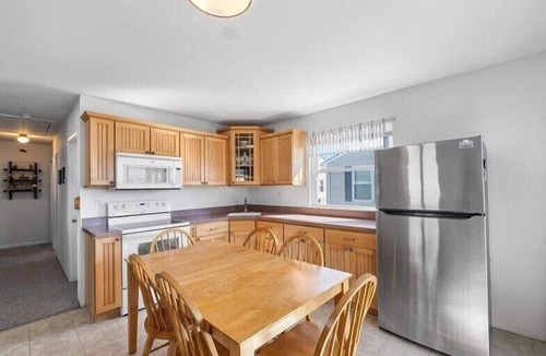 Townsend's Inlet House | Favorable Southend – Lovely Bay View Duplex