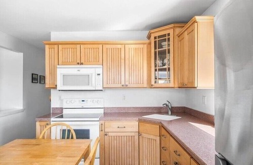 Townsend's Inlet House | Favorable Southend – Lovely Bay View Duplex