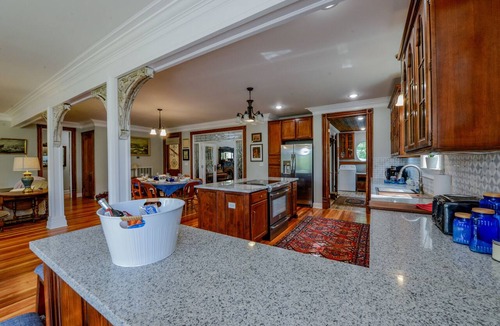 Samantha House | Firefly Lake House - Gorgeous Lake Access and Nature!