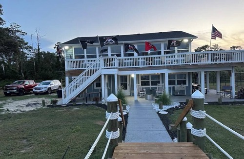 Point Harbor Apartment | FISHERMEN'S HIDEOUT OFFERS GREAT FISHING ON ALBEMARLE SOUND OUT YOUR BACK DOOR!