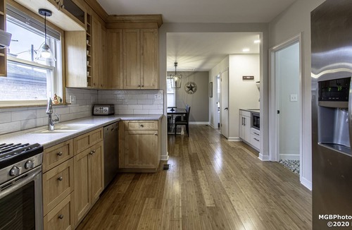 Irving Park House | Five bedroom, two bath single family home with plenty of living and dining space