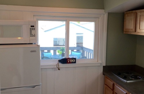 North Wildwood House | *FLASH SALE for Sept!*1 Bedroom, Yard w/Lg 2 Level Deck, Perfect Location!