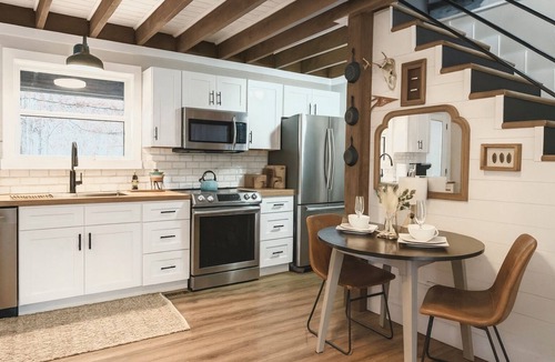 Tracy City Cabin | Flat Branch Lodge - Tracy City, TN