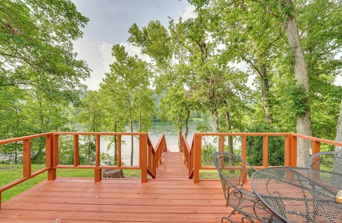 Flippin House | Flippin Home w/Fire Pit: Walk to White River!
