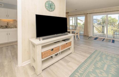Surfside Beach House | Floral Villa E17