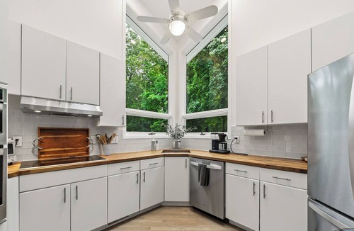 Fontana-on-Geneva Lake House | Fontana Home With Pool and Hot Tub Minutes from the Lake