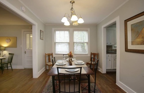 Forest Acres House | Forest Lake Hidden Gem 3 Min to Ft Jackson & Shops