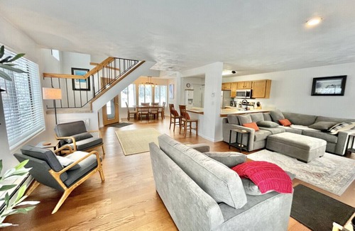 Jefferson Township Villa | Forest Views | Pool Access & Fireplace
