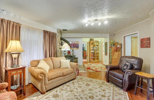 Fort Calhoun Apartment | Fort Calhoun Home w/Screened Porch + Playground!