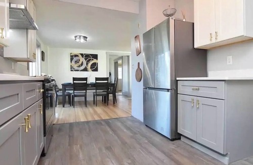 Albert Lea House | Fountain Blue-Beachside