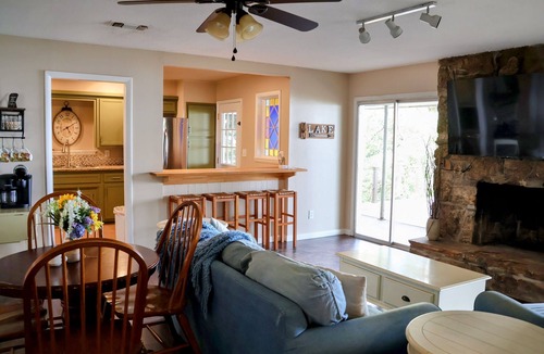 Crowder House | Four bed, three bath retreat located in Crowder, OK on beautiful Lake Eufaula