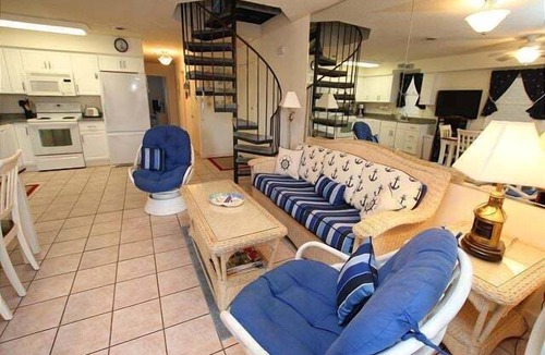 Rehoboth Beach Apartment | Four-Bedroom Apartment in the Ocean Block of North Rehoboth