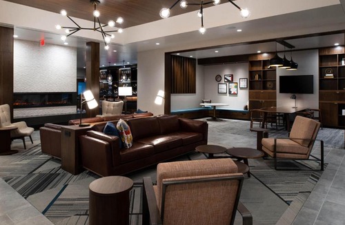 Olathe Hotel | Four Points by Sheraton Kansas City Olathe