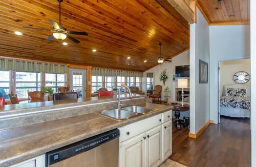 Cullman House | Franklin Family's Lake House
