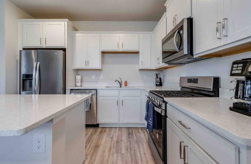 Millville House | Free Beach shuttle - 3BR - Pets welcome -fenced yard - no amenity fees