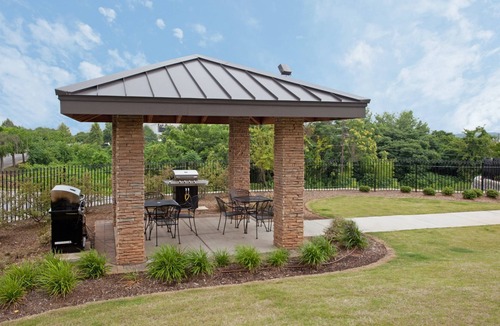 Arsenal Hill Condo | Free Breakfast Buffet! Less than 1 Mile from USC