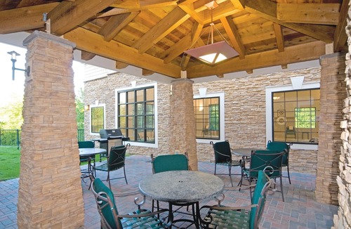 Chesapeake Apartment | Free Breakfast. Indoor Pool & Hot Tub. Great for Business Travelers!