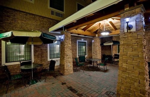 Chesapeake Apartment | Free Breakfast. Indoor Pool & Hot Tub. Great for Business Travelers!