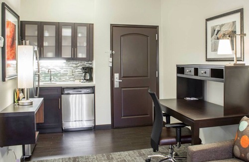 Jacksonville Apartment | Free Breakfast. Outdoor Pool. Shared BBQ. Close to Camp Johnson.