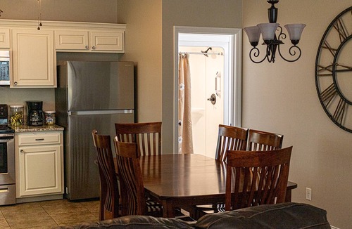 Flintstone House | Free Ruby Falls Ticket & More-Rock City View-Relaxation-Country Getaway-Spacious Townhome-Fire Pit