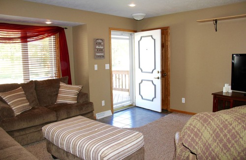 Sioux Falls House | Fully Furnished 3 Bedroom - 2 Bath - Double Garage