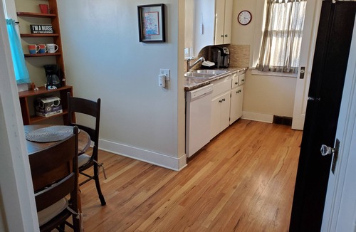 Benson House | Fully furnished 3BR home in trendy Benson w/restaurants +