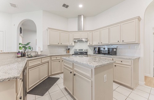 Killeen House | Fully Furnished 5BR- PCS.TDY. Corporate housing