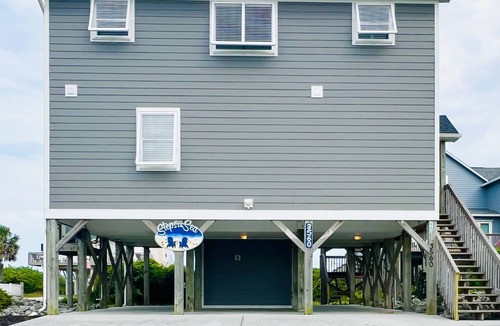 North Topsail Beach House | Fully Renovated Oceanfront - Private Beach Access - Sleeps 8 - Dog Friendly
