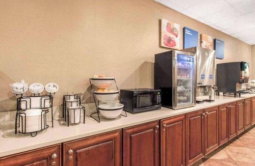 South Central Omaha Hotel | Fun Retreat in Downtown Omaha – Steps from Attractions, w/Pool & Free Breakfast