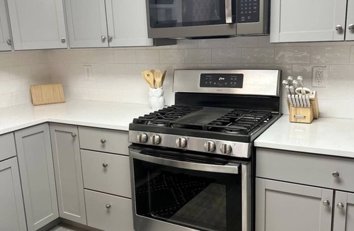 Oread Apartment | Funkytown Loft: 4BR, 2BA on Mass St, Steps to Dining & Entertainment