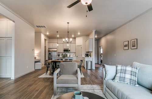 Wheatland House | Furnished 4 BR Yukon Home | Quiet Neighborhood