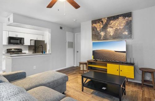 University Hills and Windsor Park Apartment | Furnished Apartments in University Hills