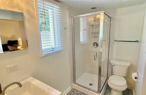 Lake Forest House | Furnished Lake Forest 3BR Townhome Monthly Housing Near Great Lakes